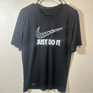 Men's Nike DriFit T-shirt size large